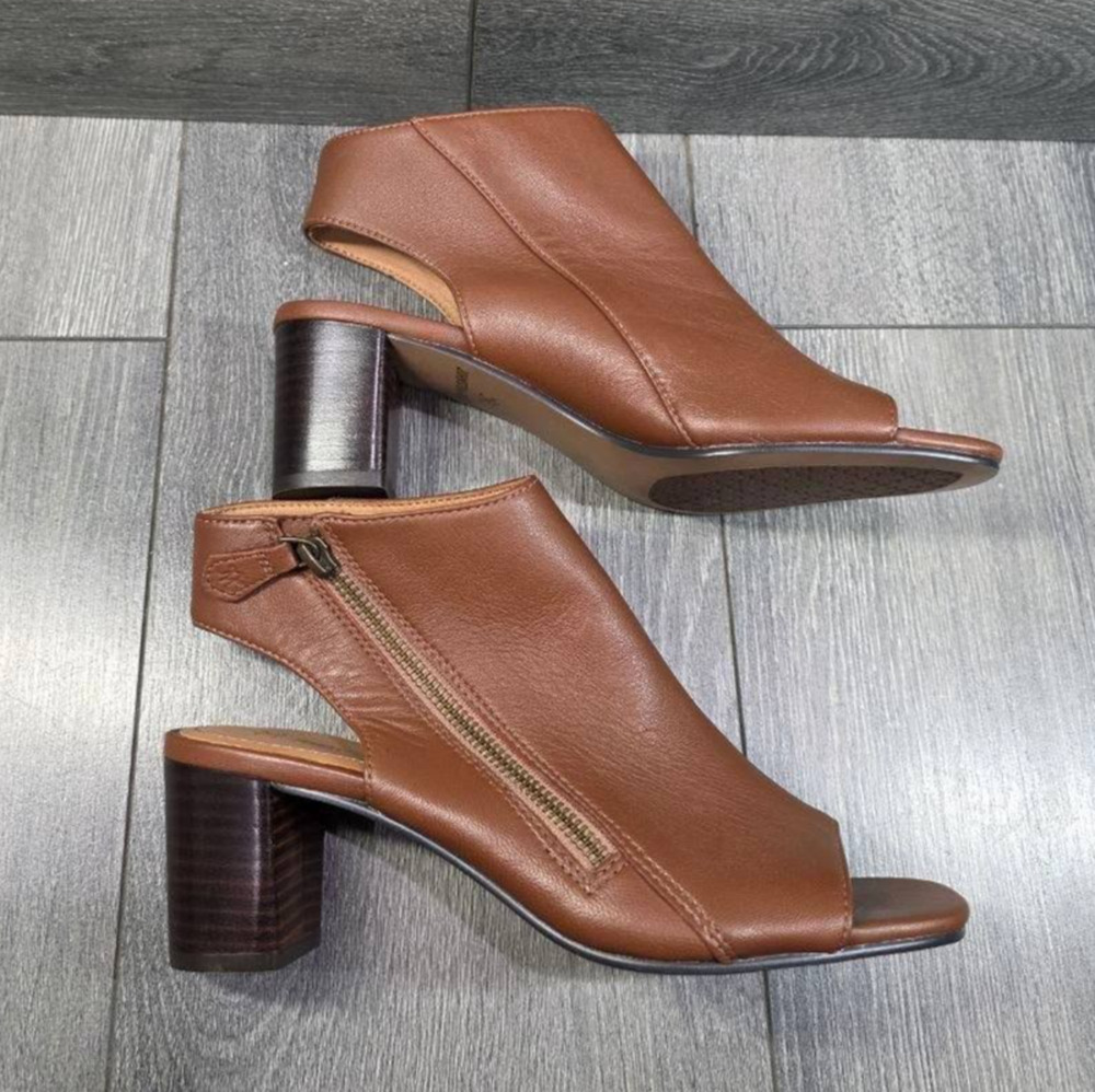 Johnston & Murphy Evelyn Side-Zip Bootie Brown Ankle & Booties Boots 7.5 S000145